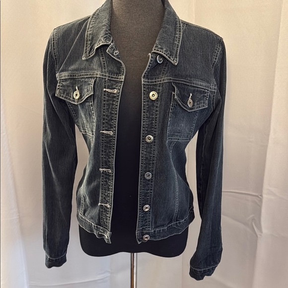 Stone women’s Classic Dark Denim Jean Jacket. Stretch denim. Medium. - Picture 1 of 11